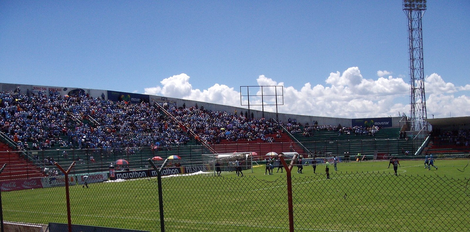 Fans fill the stands at Estadio Bellavista in Ambato during a Macara home game